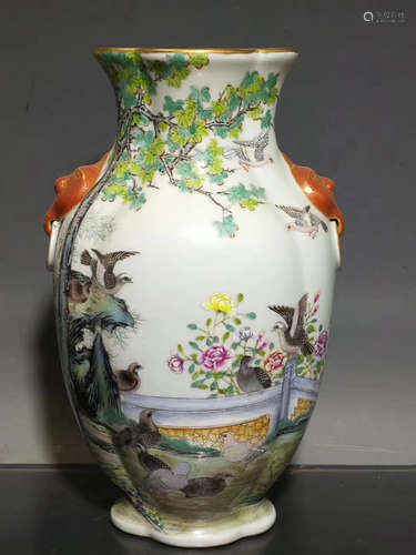 17-19TH CENTURY, A FLORAL&BIRD PATTERN FAMILLE ROSE DOUBLE-EAR VASE, QING DYNASTY