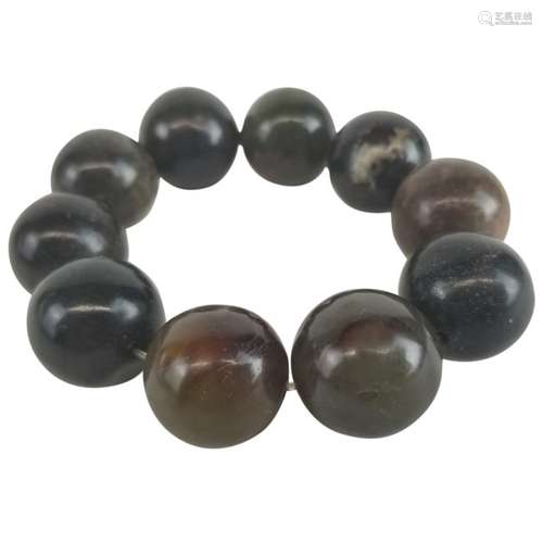 A Gu Jade Bead Bracelet