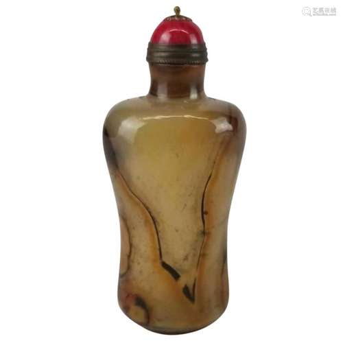 Large Qing Dynasty Agate Snuff Bottle