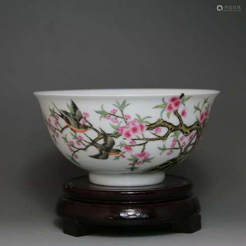 CHINESE FAMILLE ROSE PORCELAIN BOWL