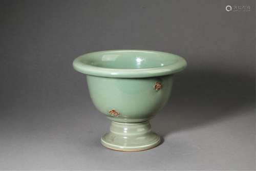 CHINESE LONGQUAN YAO PORCELAIN CUP