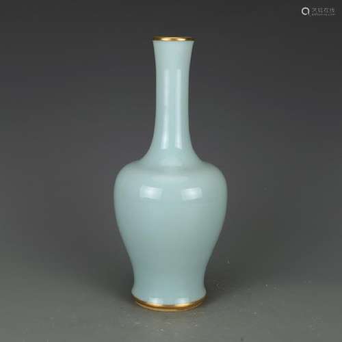 CHINESE CLAIR DE LUNE GLAZED VASE