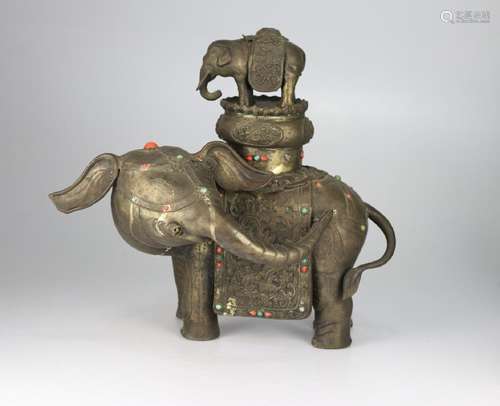 CHINESE BRONZE ELEPHANT