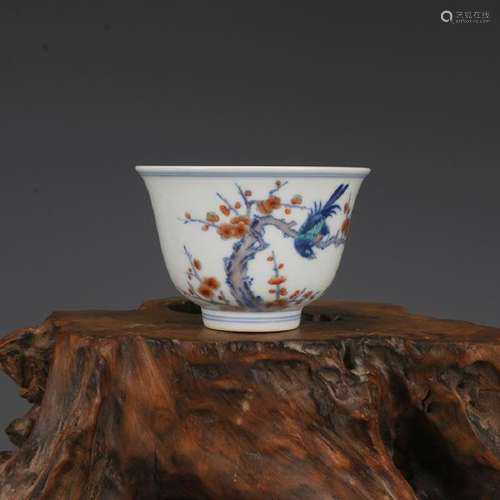 CHINESE DOUCAI PORCELAIN CUP