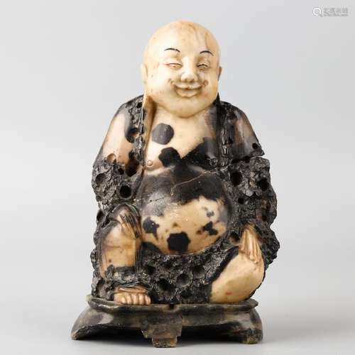 CHINESE SOAPSTONE FIGURE OF BUDDHA