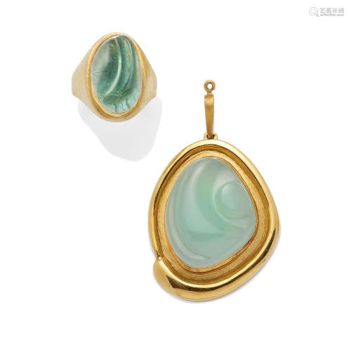 An Aquamarine and 18K Gold 'Forma Livre' Ring and Matching Pendant, Burle Marx, Brazilian