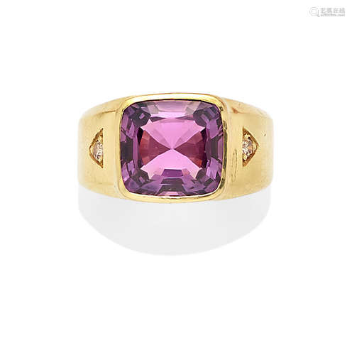 A spinel, diamond and 18k gold ring