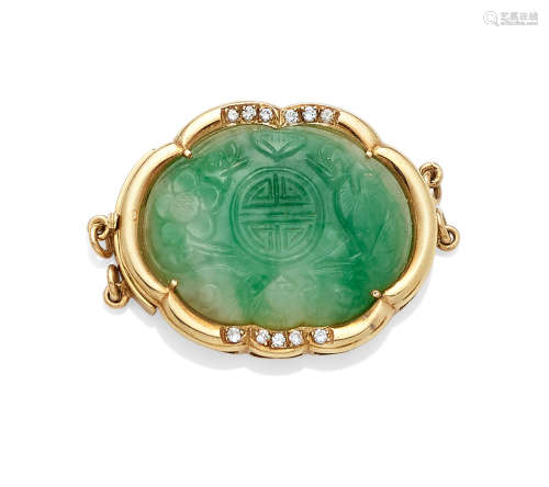 A Jadeite Jade, diamond and 14k gold clasp