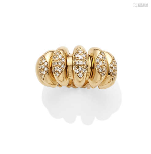 A diamond and 18k gold fluted ring, Bulgari