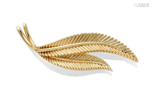 An 18K Gold Clip, Van Cleef & Arpels, New York