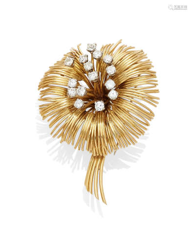 A Diamond and 18K Gold Flower Clip, Van Cleef & Arpels, French