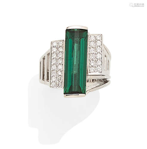 A green tourmaline, diamond and 18k white gold ring