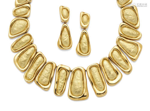 An 18K Gold Link Collar and Ear Clips Set, Tiffany & Co., Italian