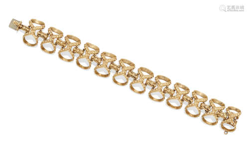 A 14k gold bracelet