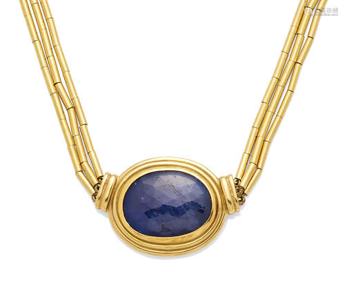 A sapphire, 20K and 22K gold necklace