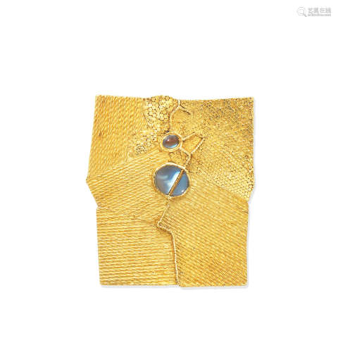 A gold and moonstone brooch/pendant, by Jacquleine Gruber Stieger, 1977