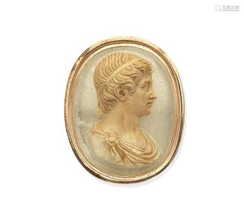 A 19th century hardstone cameo brooch