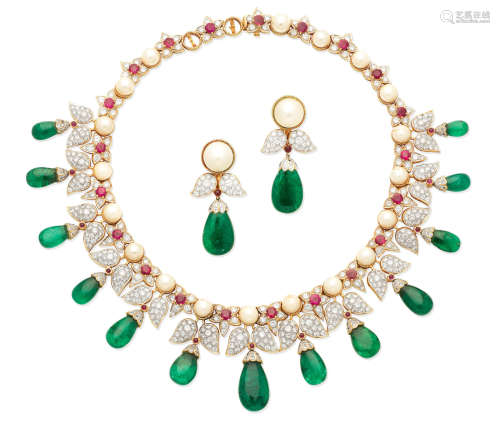 (3) A gem-set fringe necklace and earclip suite