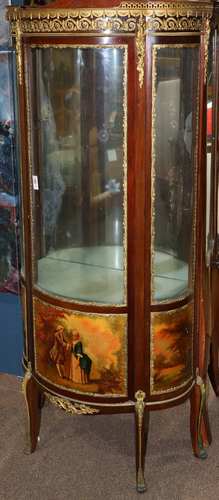 Louis XV Vernis Martin style display vitrine, having a gallery top, above gilt panels, continuing to