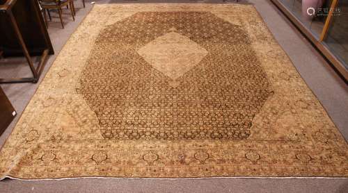 Persian Tabriz carpet, 10'9