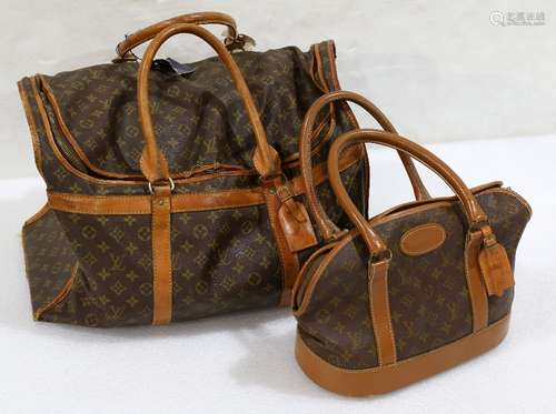 (lot of 2) Vintage Louis Vuitton monogram handbag, interior with Louis Vuitton Paris France