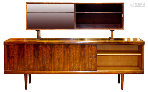 Danish Modern Henry Klein Bramin Mobler rosewood credenza, the top having two glass sliding doors