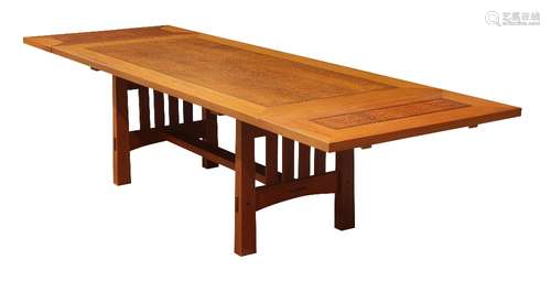 Berkeley Mills Arts and Crafts style dining table, having an inlaid rectangular top executed in