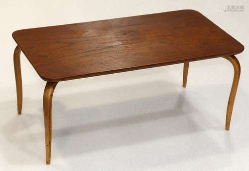 Bruno Mathsson low table designed in 1936, executed in birch and bent birch plywood, manufactured by