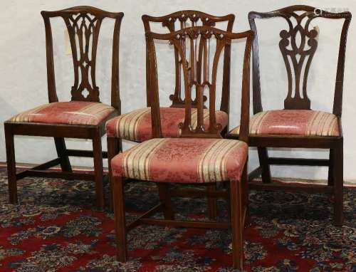 (lot of 4) Group of Chippendale and Chippendale style mahogany chairs, consisting of one Chippendale