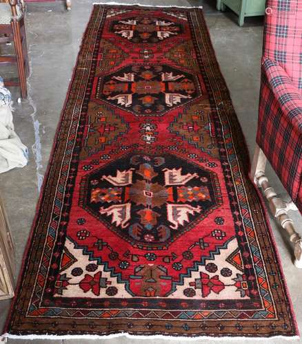 Persian Hamadan carpet, 12'6