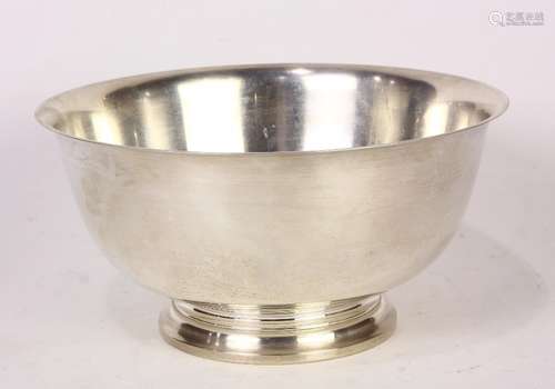 Gorham Mfg. Co. sterling silver footed bowl, the Paul Revere reproduction bowl rising on a