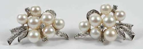 14kt. Diamond & Pearl Earclips