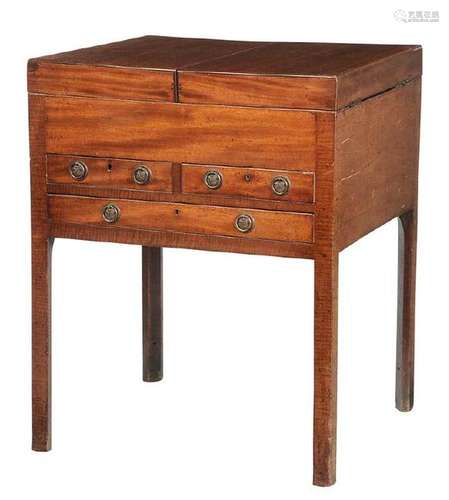 Chippendale Mahogany Beau Brummel Dressing Table