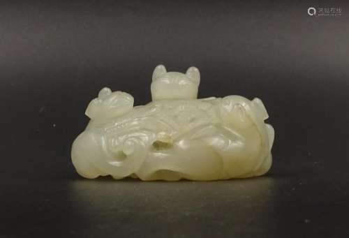 CHINESE WHITE JADE GROUP OF CATS