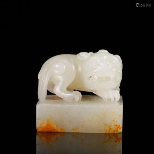 CHINESE CELADON JADE FOOLION SEAL