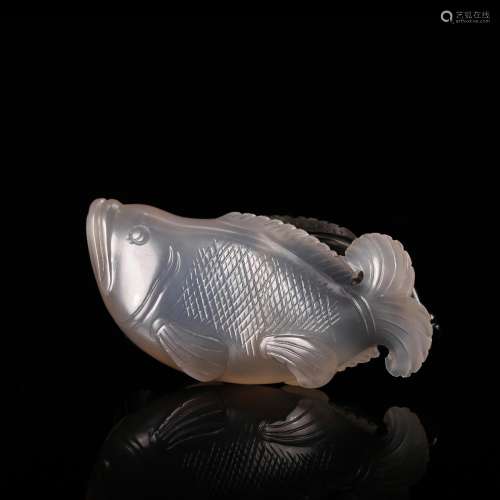 CHINESE AGATE CARVED FISH