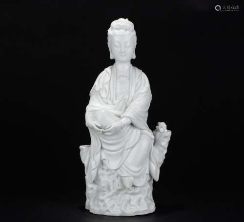 CHINESE BLANC DE CHINE PORCELAIN GUANYIN