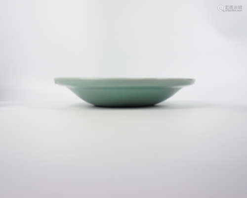 LONGQUAN CELADON TWIN-FISH PATTERN PLATE