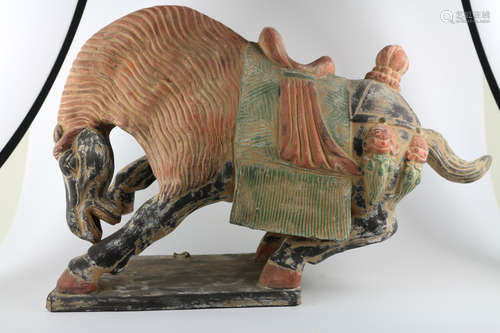 COLOR POTTERY HORSE FIGURE