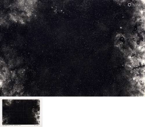 倪有鱼（B.1984） 2015年作 尘埃（汤玛斯．鲁夫 17h 38m-30°）；及尘埃素描（汤玛斯．鲁夫 17h 38m-30°） （共两件） 1. 综合媒材 黑板；及2. 综合媒材 纸本