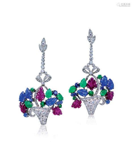红宝石，蓝宝石及祖母绿配钻石耳环