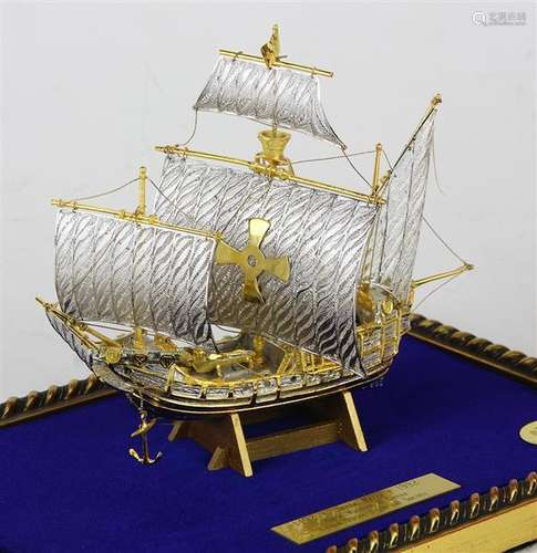 800 silver Santa Maria ship model