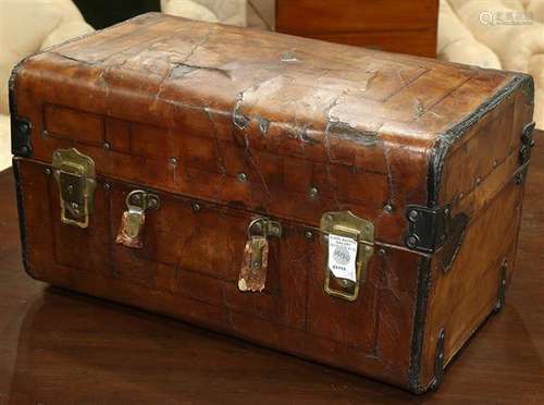 Antiquated Leather chest