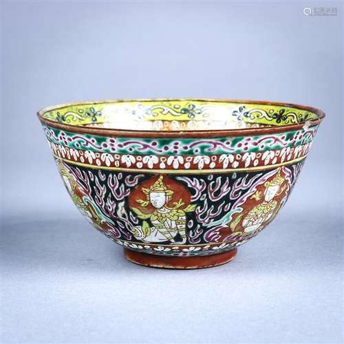 Chinese Bencharong Porcelain Bowl For Thai Market