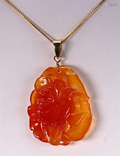 Carved carnelian and 14k yellow gold pendant-necklace