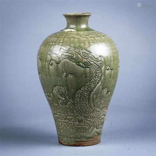 Celadon Glazed Meiping Vase