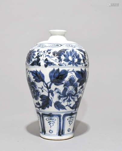 Chinese Blue And White Porcelain Floral Vase