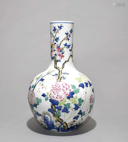 Chinese Famille Verte Porcelain Vase