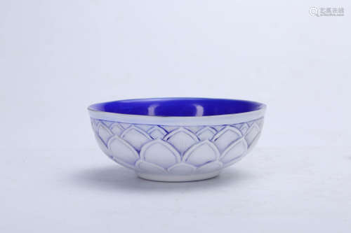 Chinese Peking glass bowl, Qianlong mark.