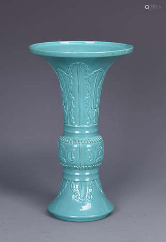 Chinese turquoise glaze porcelain vase, Qianlong mark.